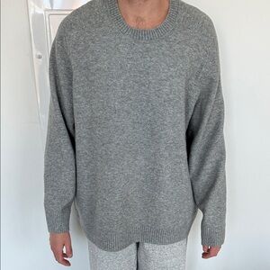 GAP Men's Heather Gray Crewneck Sweater